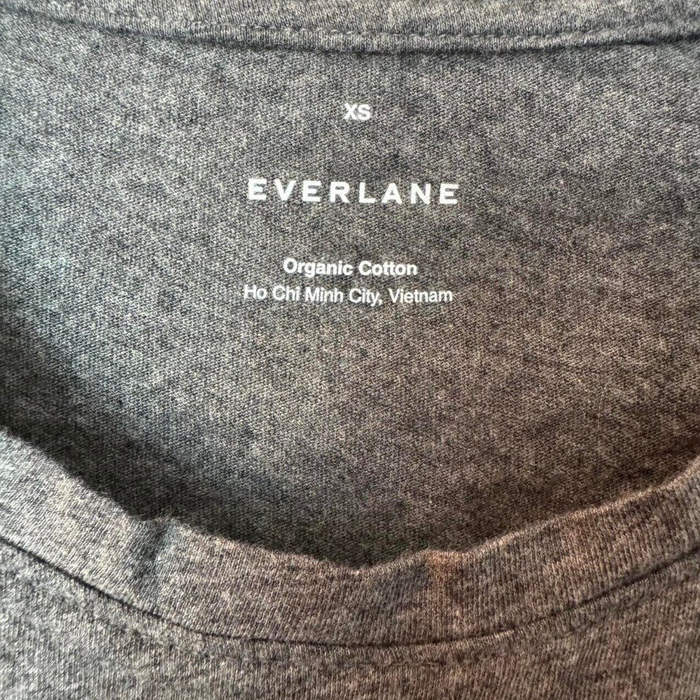 Everlane Long Sleeve - Picture 2 of 3